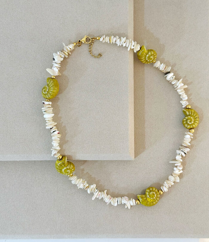 colar cascanho e ceramica 1