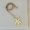 colar estrela do mar e cordão bege 1