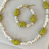 conjunto colar e pulseira cascanho e ceramica 2