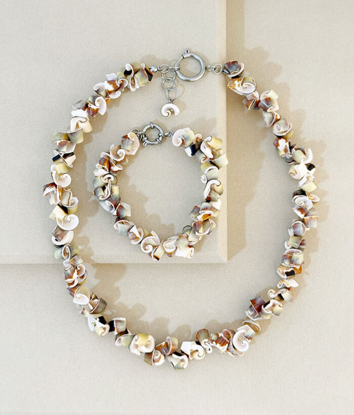 conjunto colar e pulseira conchas 2